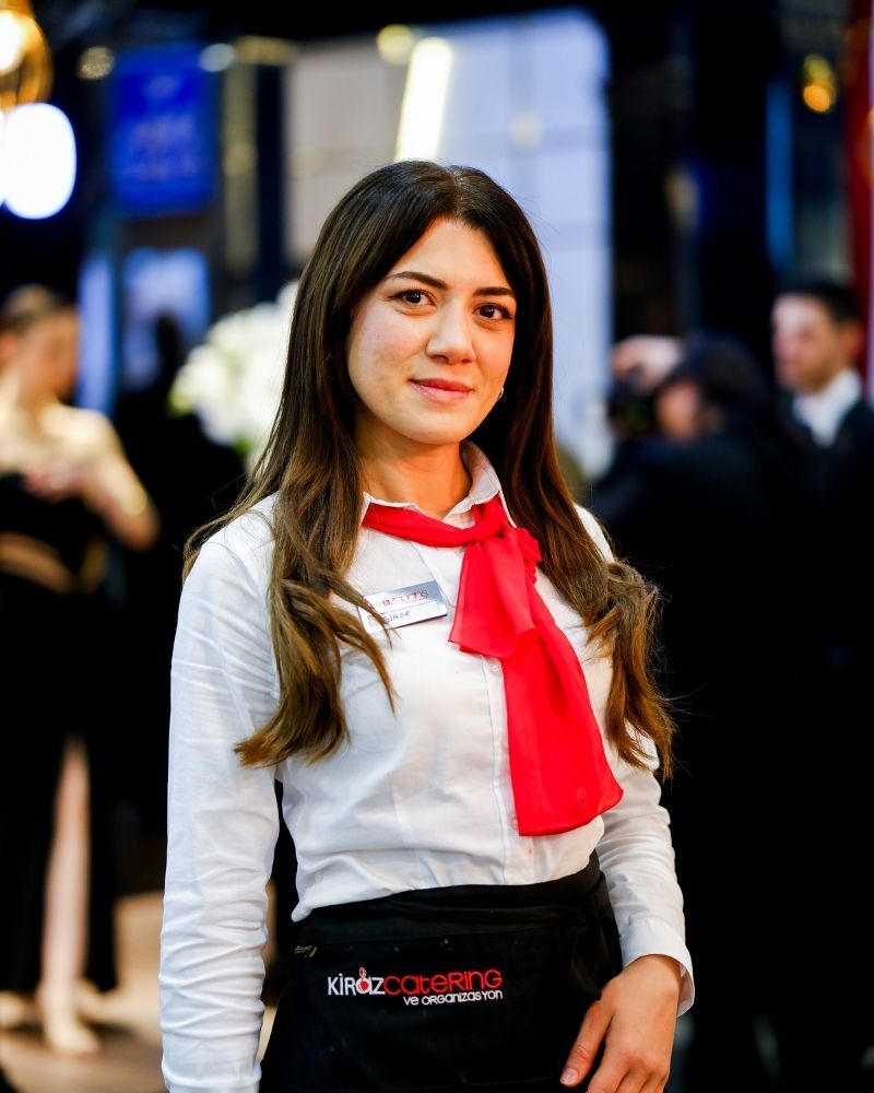 TÜYAP FUAR HOSTES HİZMETİ