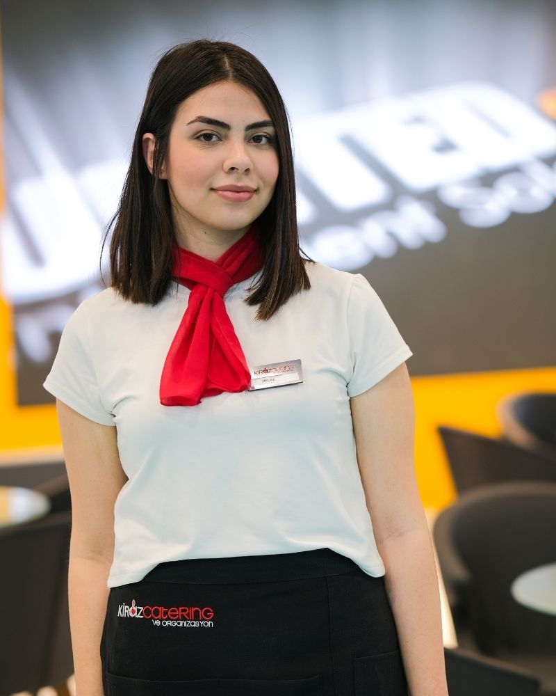 İFM FUAR HOSTESİ HİZMETİ